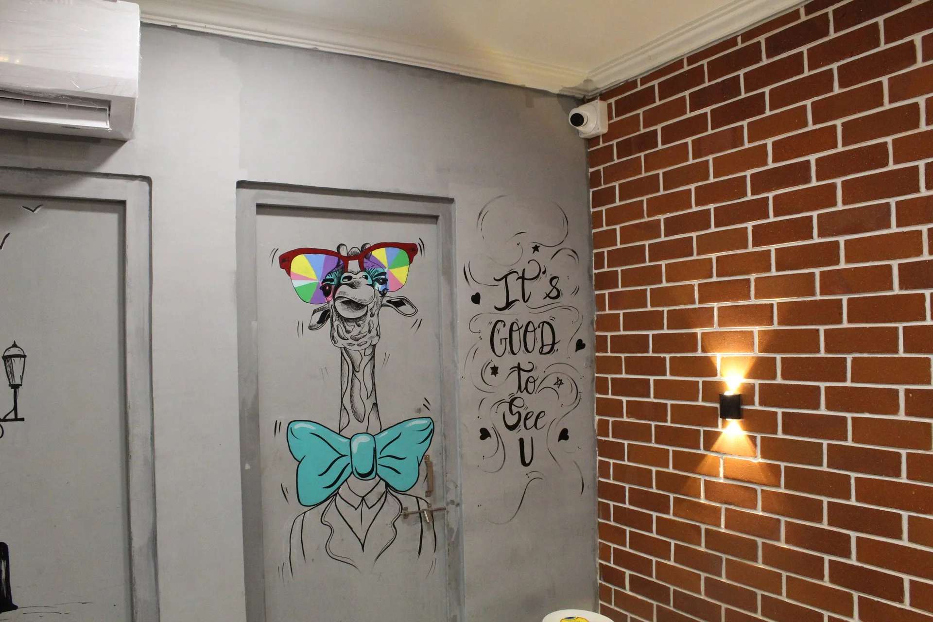 Custom Art Wall & Family Booth Seating